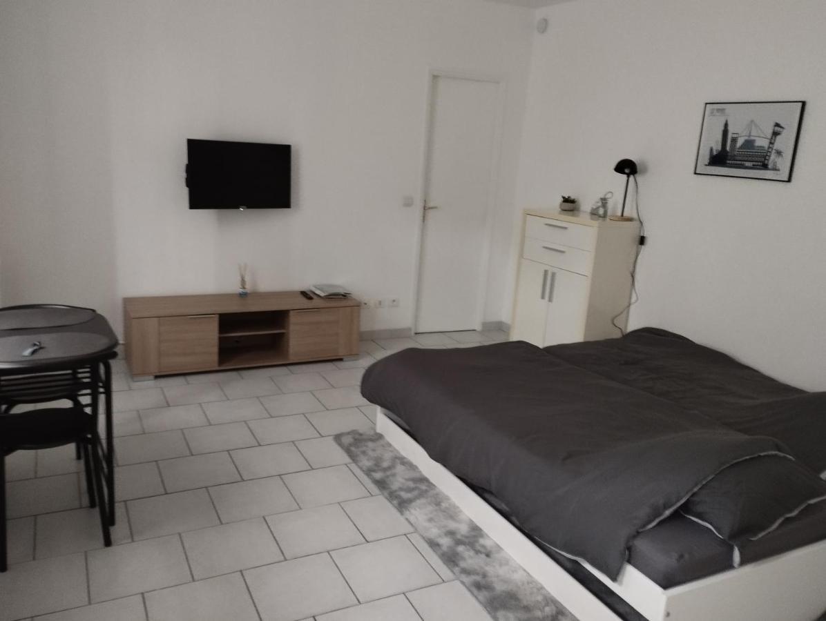 Studio Charmant Canape Lit Netflix Prime Video Wifi Dazn 르아브르 외부 사진